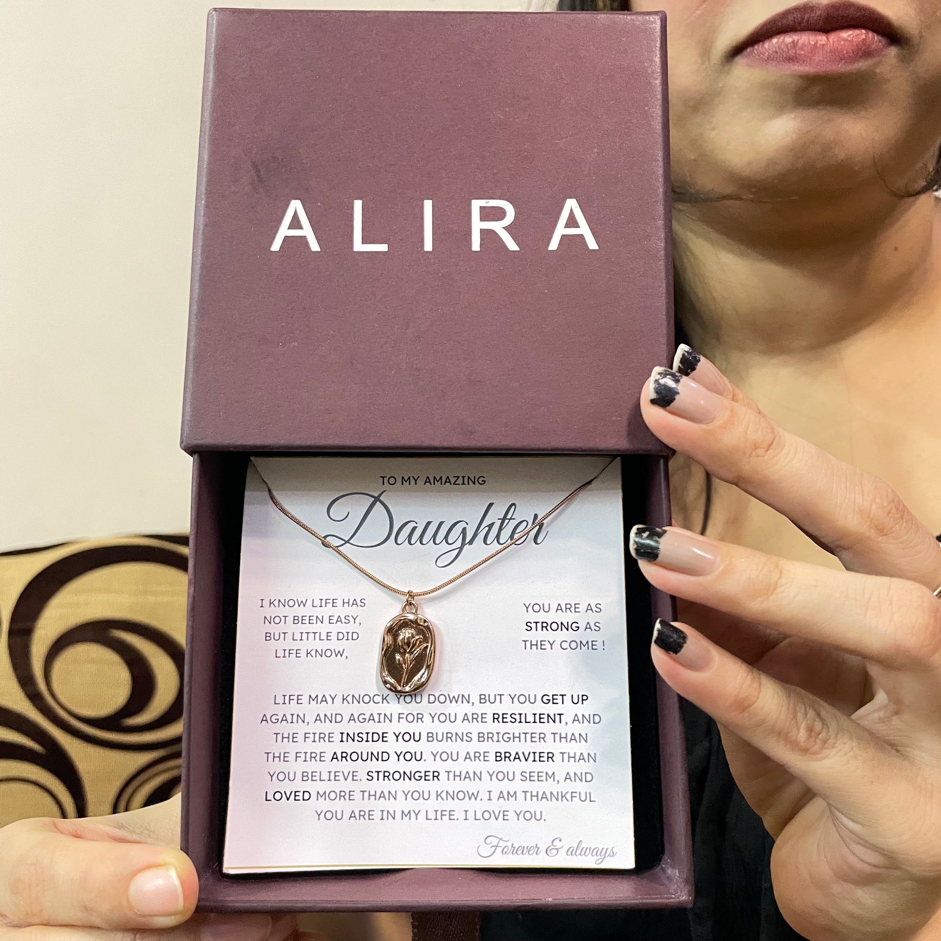 Elegant Rose Pendant Necklace – A Timeless Expression of Love