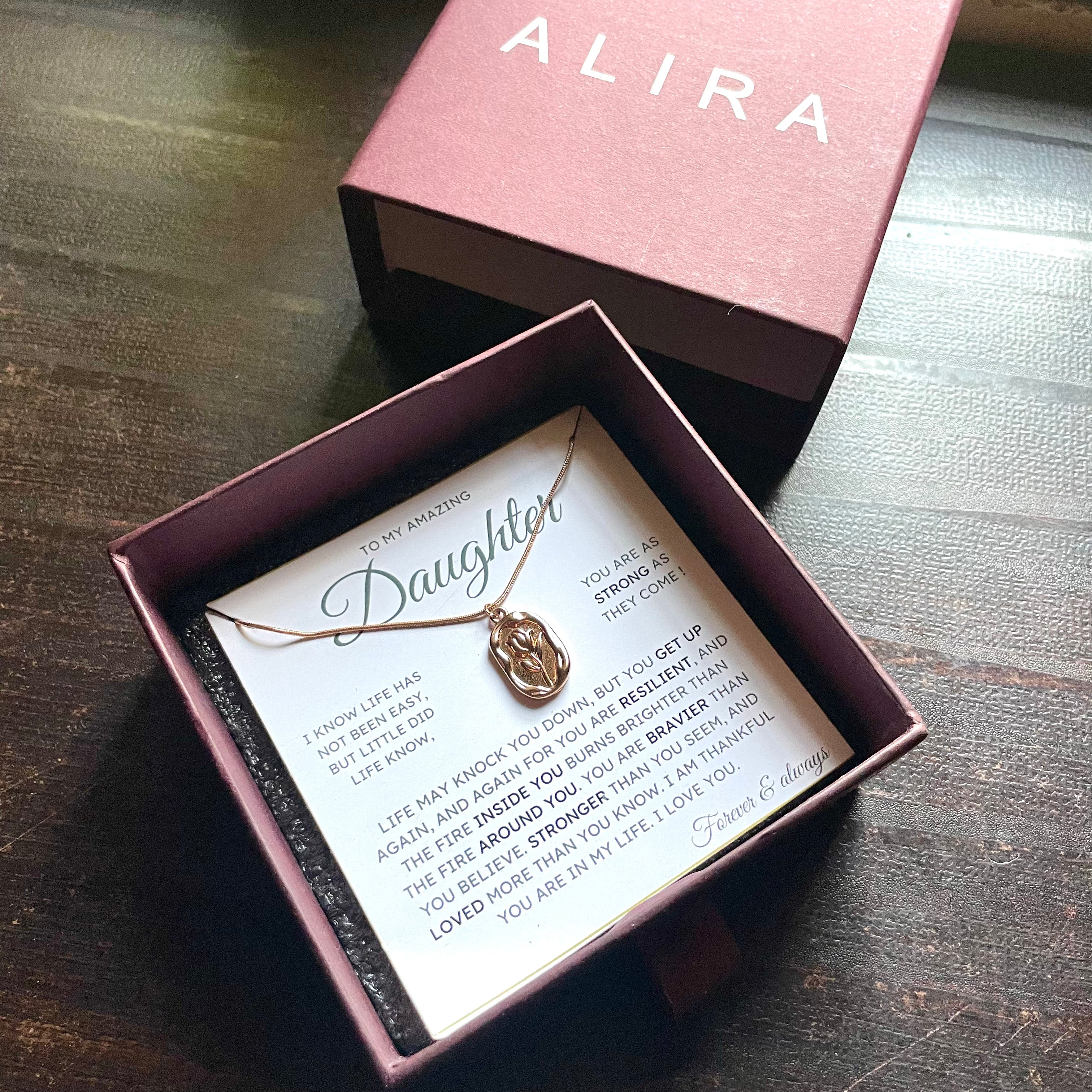 Elegant Rose Pendant Necklace – A Timeless Expression of Love